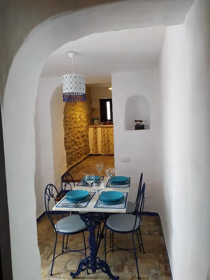 Holiday home El Escondite De Martina, Casa Rural Romantica Setenil De Las Bodegas